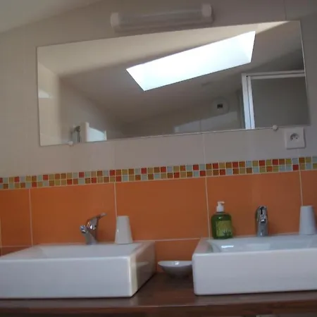 Bed & Breakfast D'hôtes La Charrière 3*