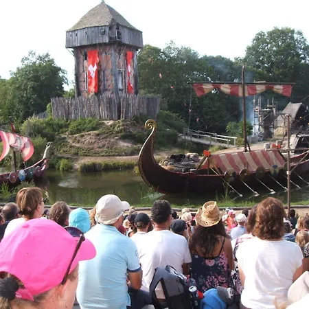 D'hotes La Charriere 3*