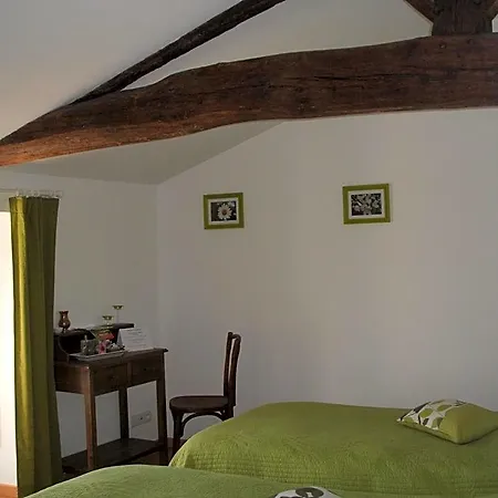 D'hôtes La Charrière Bed & Breakfast 3*